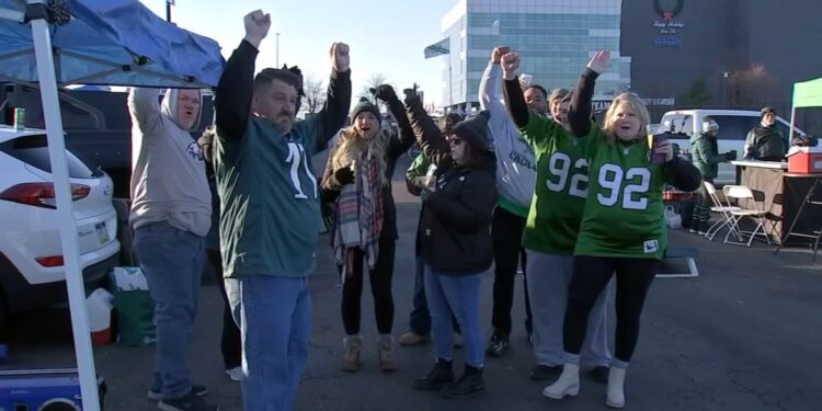 Philadelphia Eagles: Family throws surprise birthday party at tailgate for Vietnam veteran