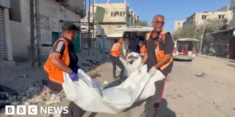 Gazans flee renewed Israeli offensives as rescuers struggle
