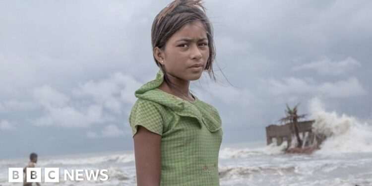 Portrait of storm victim wins prize