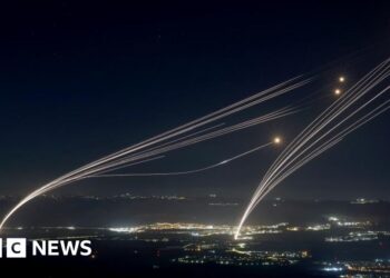 US urges citizens to leave Lebanon on ‘any available ticket’