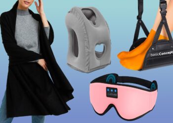 9 Travel Essentials to Sleep on a Red-eye Flight