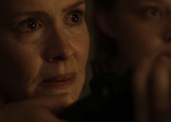 Sarah Paulson Shines in Scattered Horror