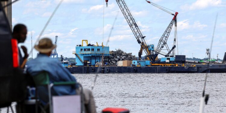 Shipping firms to pay $102m settlement for Baltimore Bridge cleanup | Infrastructure News