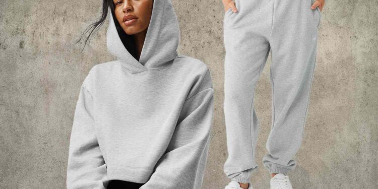 My Alo Yoga Go-to Travel Sweat Set Is on Sale