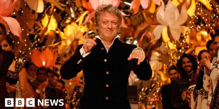 Pioneering Indian fashion designer dies at 63