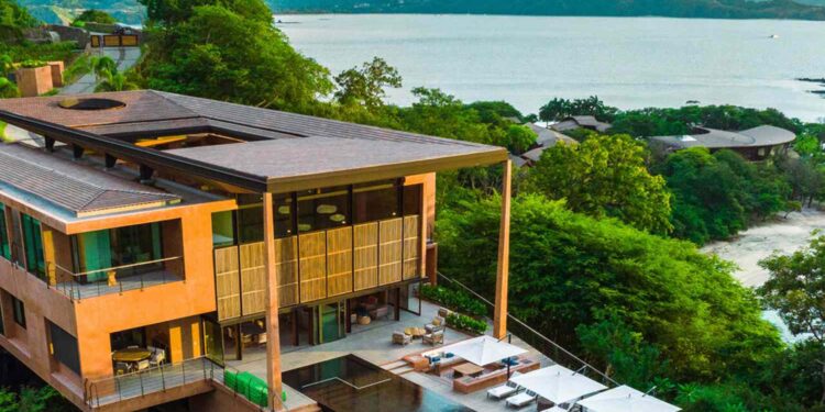Here’s Where Celebrities Stay in Costa Rica’s Ultra-Luxe Papagayo Peninsula