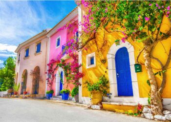 How to Plan the Perfect Trip to Kefalonia, Greece