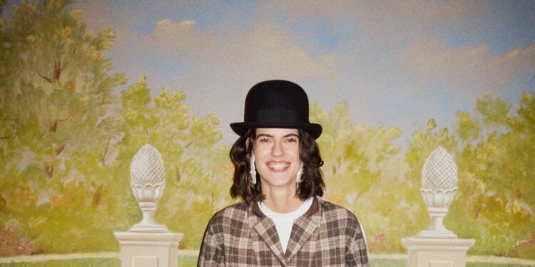 Moschino Pre-Fall 2025 Collection | Vogue