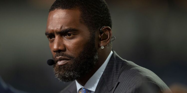 Randy Moss taking extended leave from ESPN role due to health