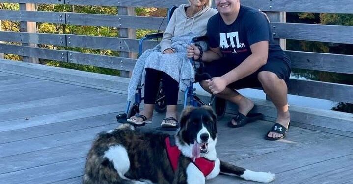 How his mother’s memory inspires Falcons G Chris Lindstrom