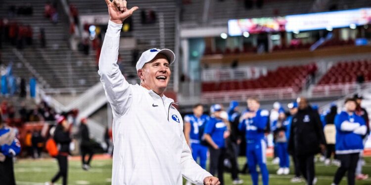 How BYU’s Jay Hill led the defense from the coaches’ box with his wife monitoring his heart