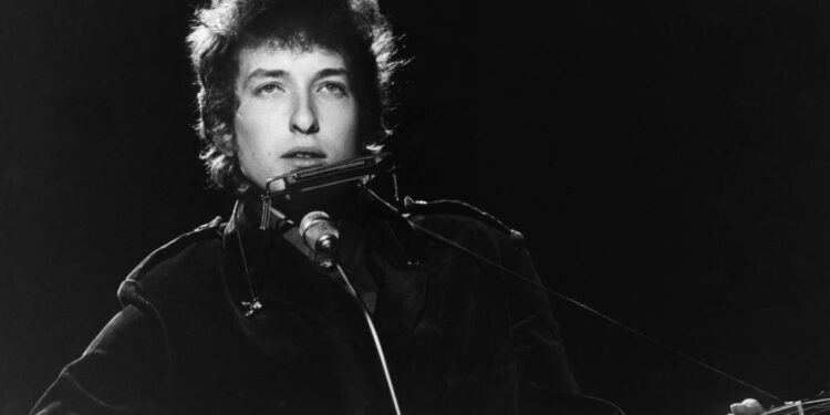 Bob Dylan’s 1983 Fender, Photographs and More Up for Auction