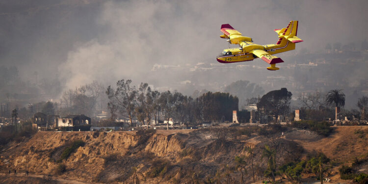 Firefighting Aircraft Collides with Drone Over Palisades Fire