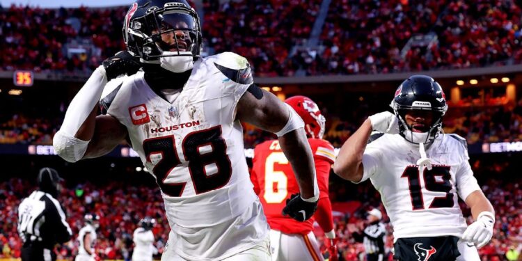 Joe Mixon’s NFL fine reissued, this time for actual ref comments