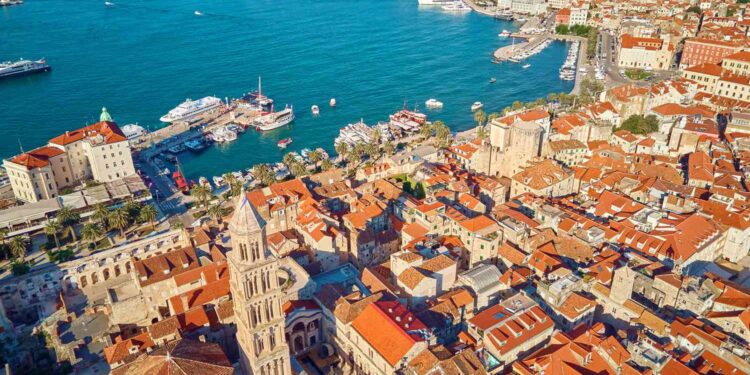 This Is the No. 1 Feel-good Destination in the World for Its Sunny Weather, Green Spaces, Walkability, and Air Quality