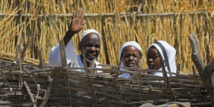 How is Sudan’s conflict worsening the humanitarian crisis? | Sudan war