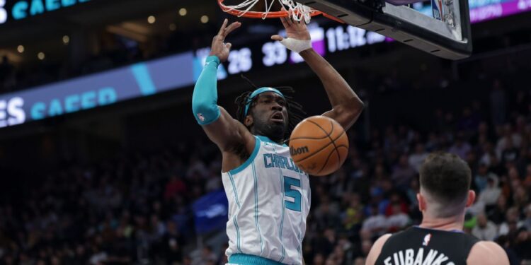 Lakers-Hornets deal nixed; Williams fails physical, sources say