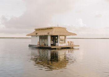 These Brand-new Overwater Bungalows in Florida Are Floating Off the Coast of Key Largo