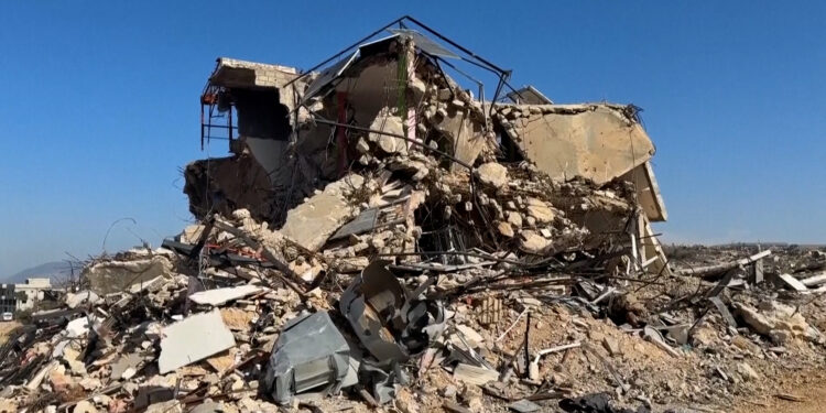 Video: Israel partially withdraws troops from Lebanon as deadline expires | Israel attacks Lebanon