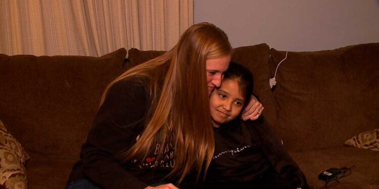 Ralston 5th grader raises $2,000 for grieving teacher