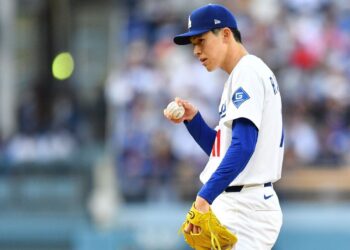 Roki Sasaki pulled from Dodger Stadium debut in 2nd inning