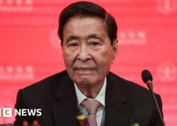 Hong Kong property tycoon dies aged 97