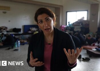 Syrian Alawite families flee to Lebanon after violence