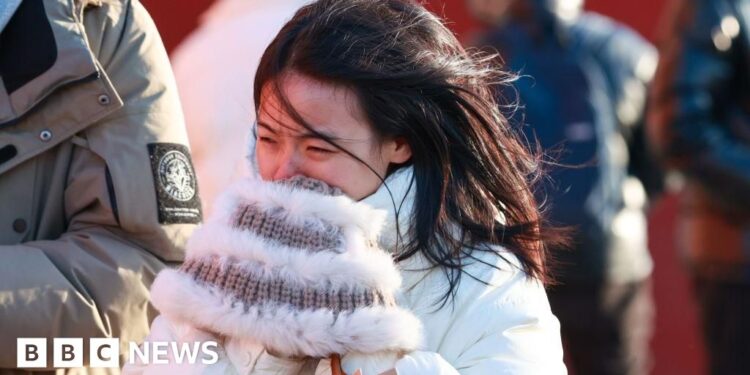 China braces for strong winds with millions told to stay indoors