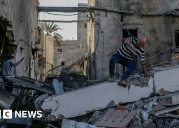 Israeli air strike destroys part of last fully functional hospital in Gaza City