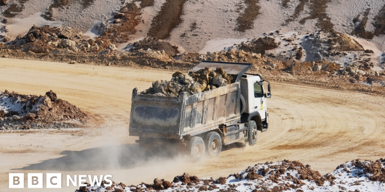 US and Ukraine sign critical minerals deal