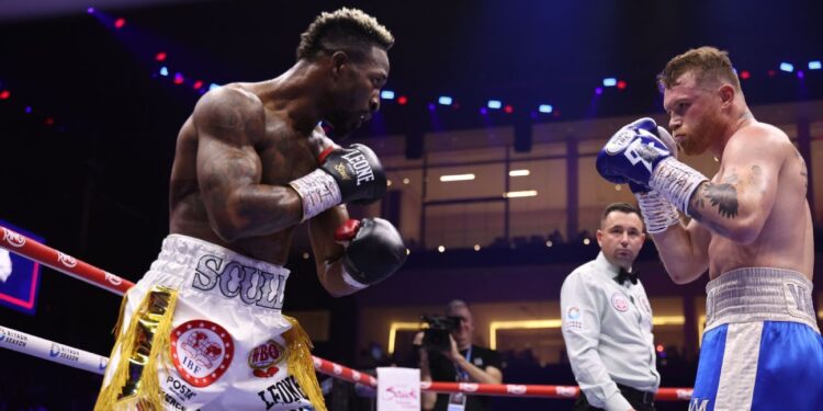Round-by-round: Canelo outpoints Scull, fails to shine