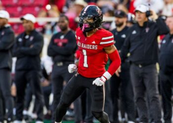 Tennessee-UCLA ‘QB swap’ headlines college football spring portal superlatives