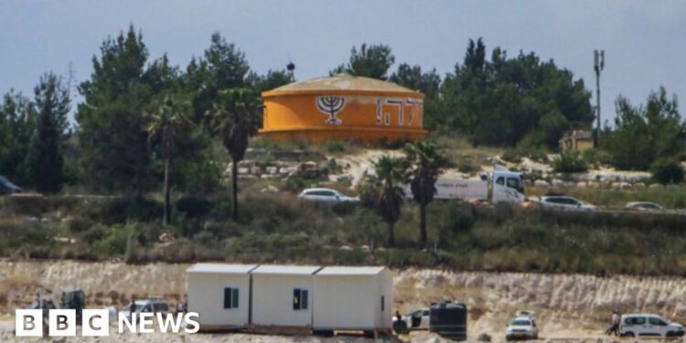 Israel announces major expansion of settlements in occupied West Bank