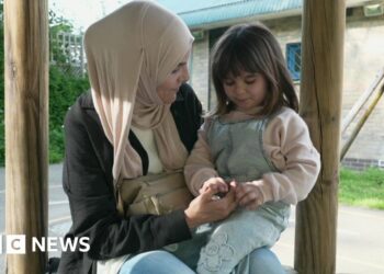 Two Gazan girls first to arrive in UK for medical treatment