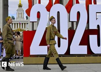 Ukrainians see Russian lull as sideshow