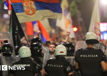 Serbia police clash with protesters calling for early election