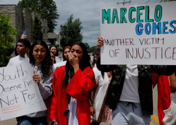 As Trump raises deportation quotas, advocates fear an expanding ‘dragnet’ | Donald Trump News