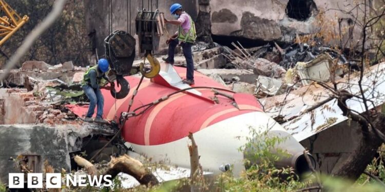 Investigators find cockpit voice recorder from crashed plane