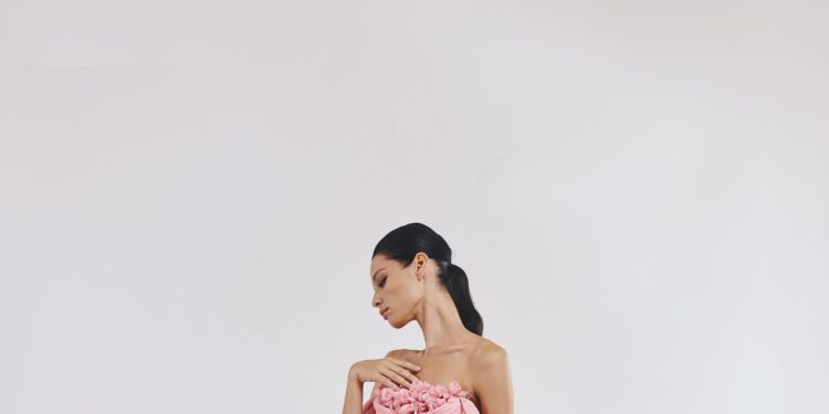 Giambattista Valli Fall 2025 Couture Collection