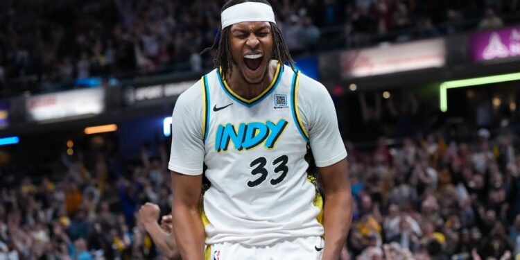 Sources – Bucks waive Damian Lillard, reach deal with Myles Turner