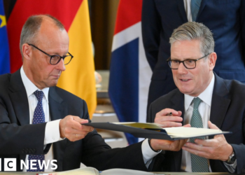 Germany to tighten people-smuggling law by end of year