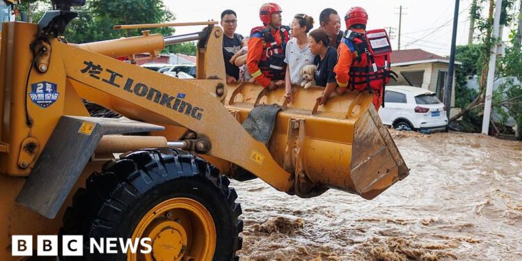 30 killed as China sees summer of extreme weather
