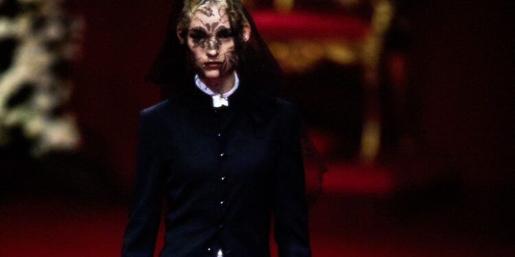 Dolce & Gabbana Fall 1997 Ready-to-Wear Collection