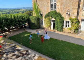 This Women’s-only Summer Camp in the French Countryside Had a 10,000-person Waitlist