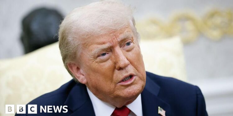 Trump threatens Russia with tariffs while unveiling new Ukraine weapons plan