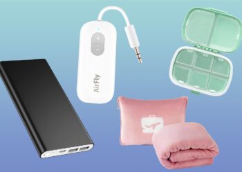 15 Best Personal Item Bag Travel Essentials