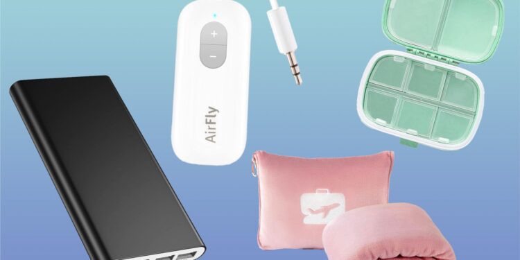 15 Best Personal Item Bag Travel Essentials