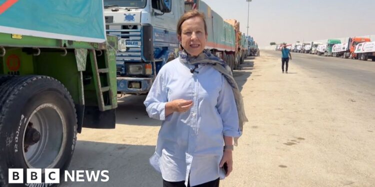 5,000 aid trucks await clearance at Rafah border