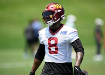 Sources – Commanders trading Brian Robinson to 49ers for pick