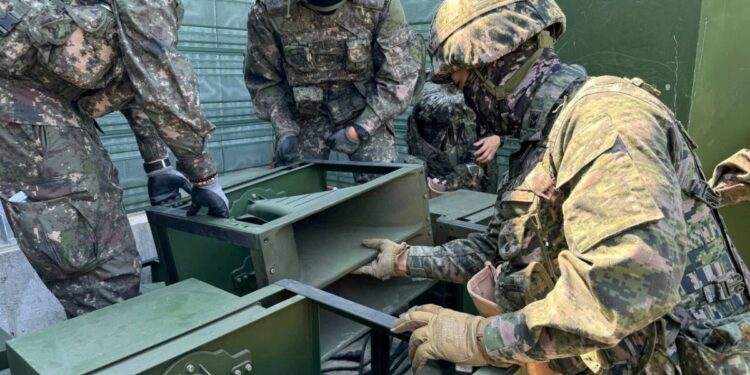 South Korea dismantles border loudspeakers to ease tensions with N Korea | Conflict News
